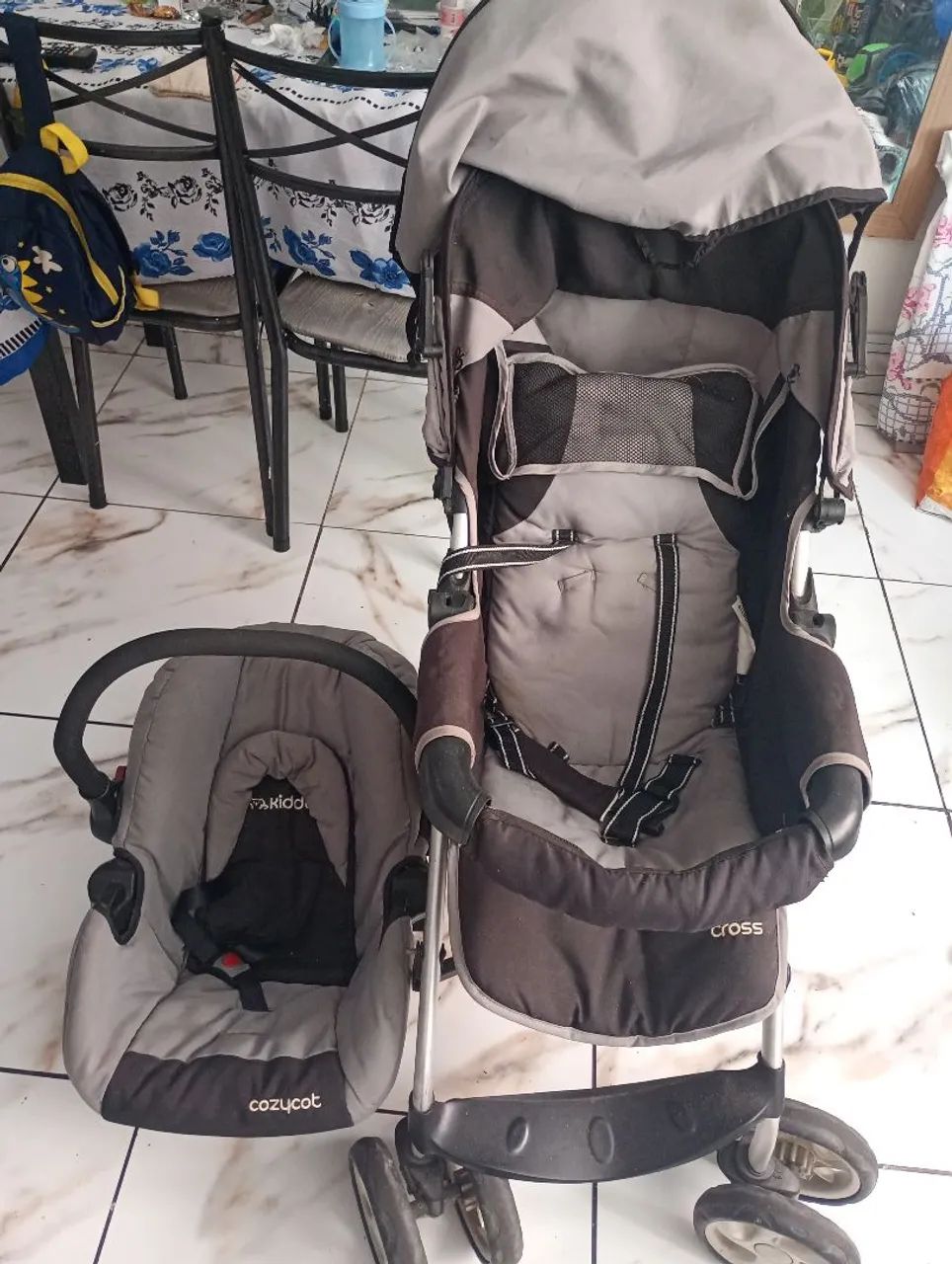 Carrinho de bebê Kiddo em Alumínio - Foto 2