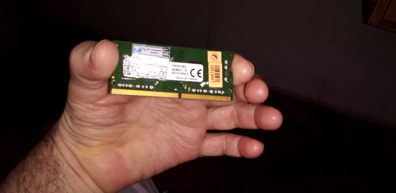 Memória RAM 4GB DDR4
