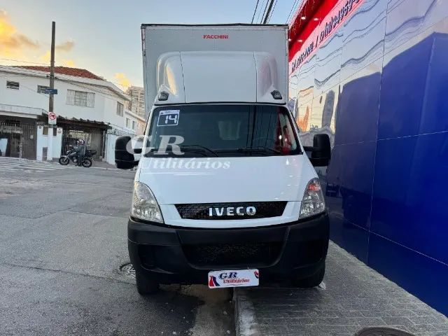 Iveco Daily 35s14 2014 Baú Plataforma - Foto 6