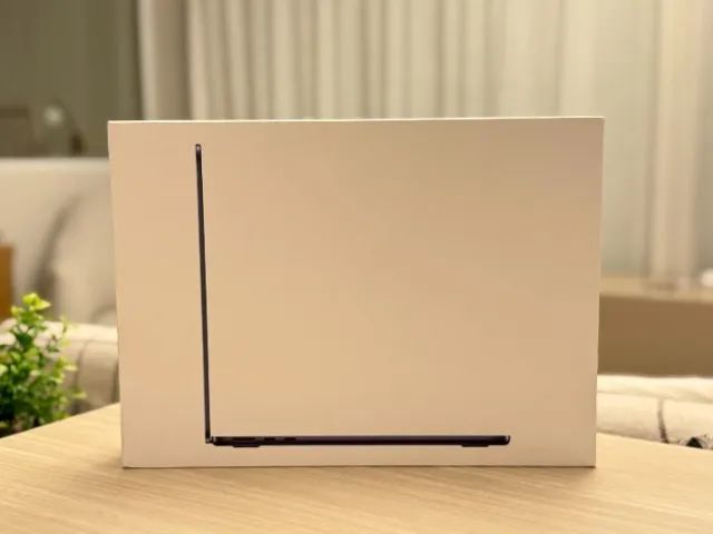 Macbook Air 13 Polegadas M4 16GB 256SSD Midnight NOVO/LACRADO - Pronta Entrega