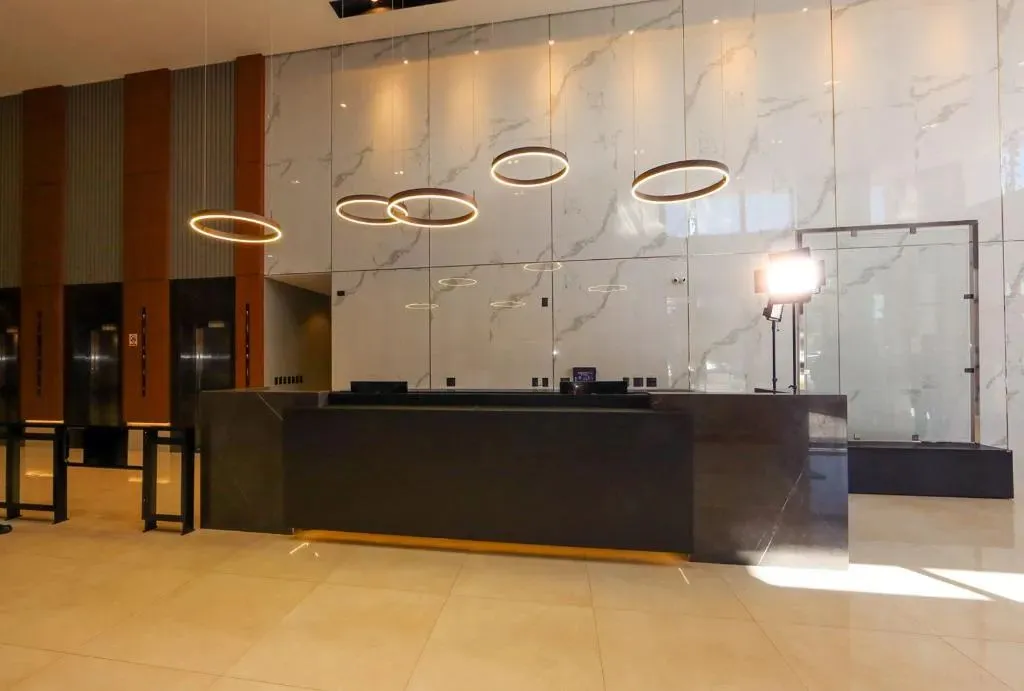 Salas Comerciais à venda no Ed. Torre Marechal, 42 m à partir de R 566.570,05.