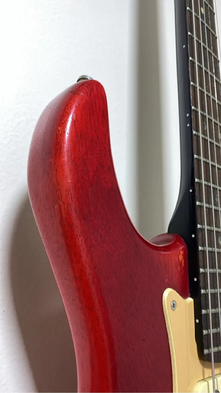 Guitarra Cort Indonésia