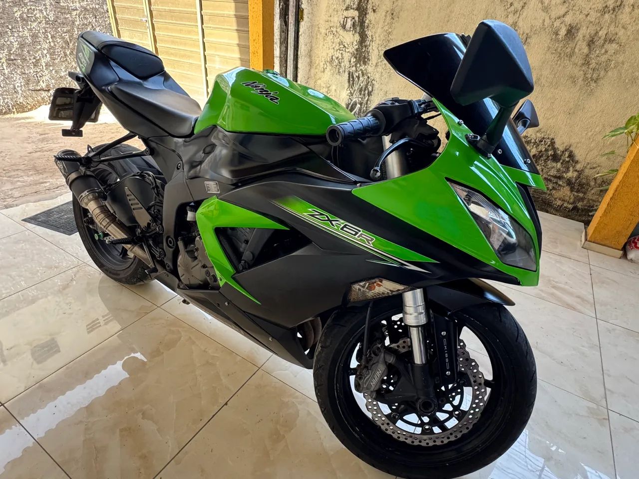 Kawasaki Zx-6r 636cc 2014 - 1443790288 | OLX