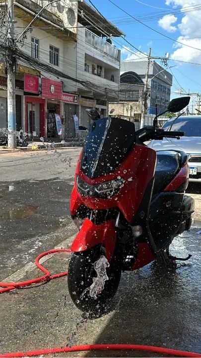 Yamaha Nmax vermelha 2023 
