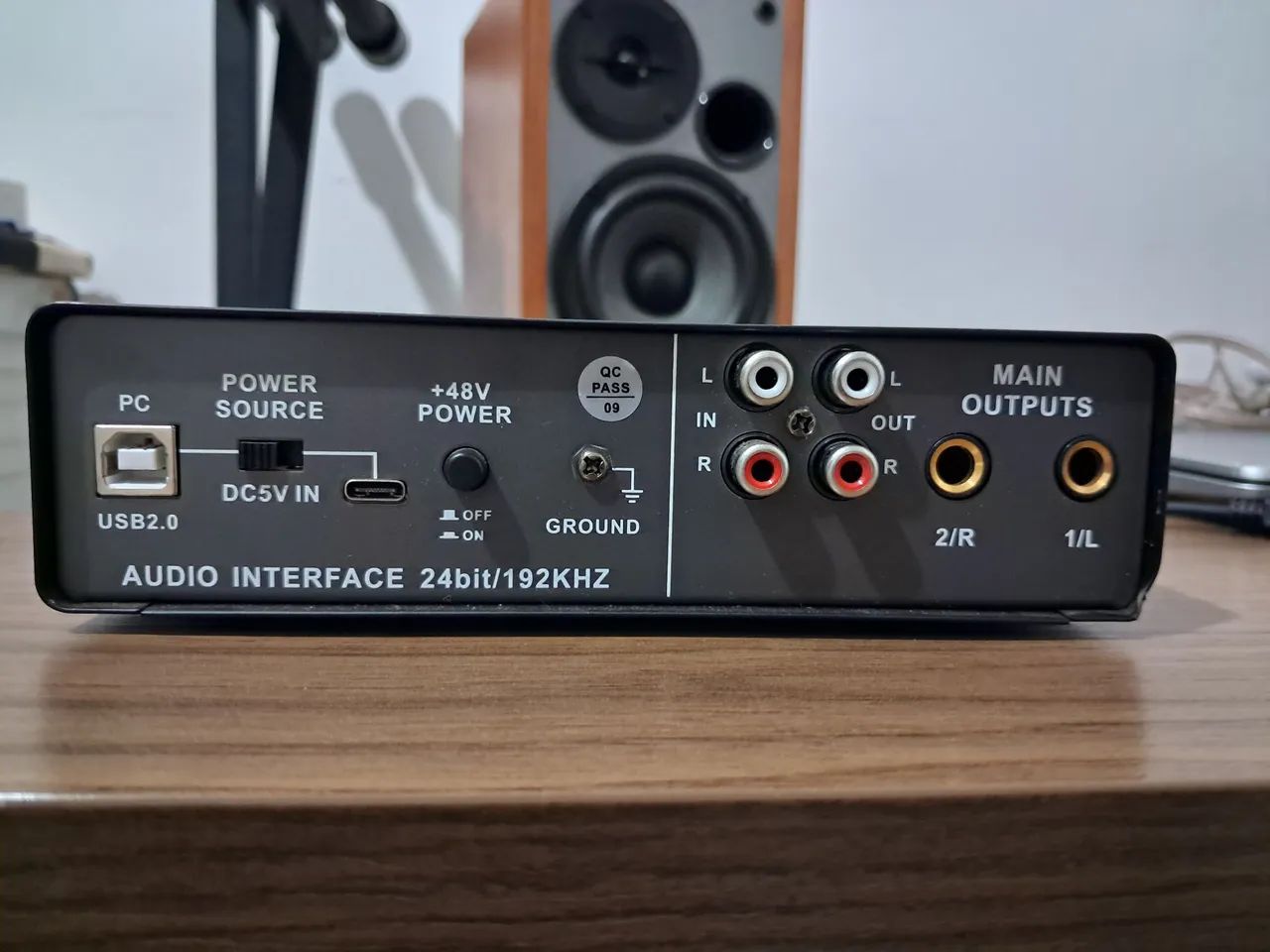 Inferface de Áudio T. Q-24442876670478264325