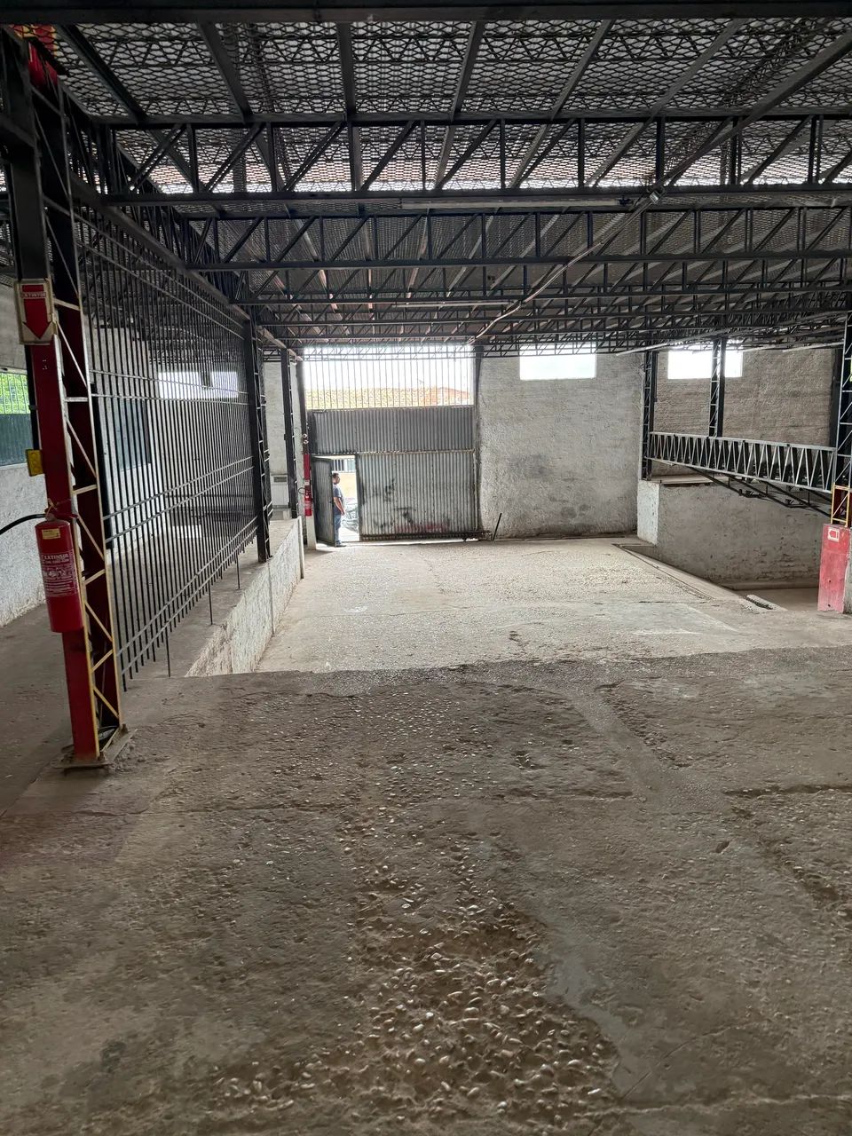 Alugo Galpão 1500m2 com escritórios  - Foto 9