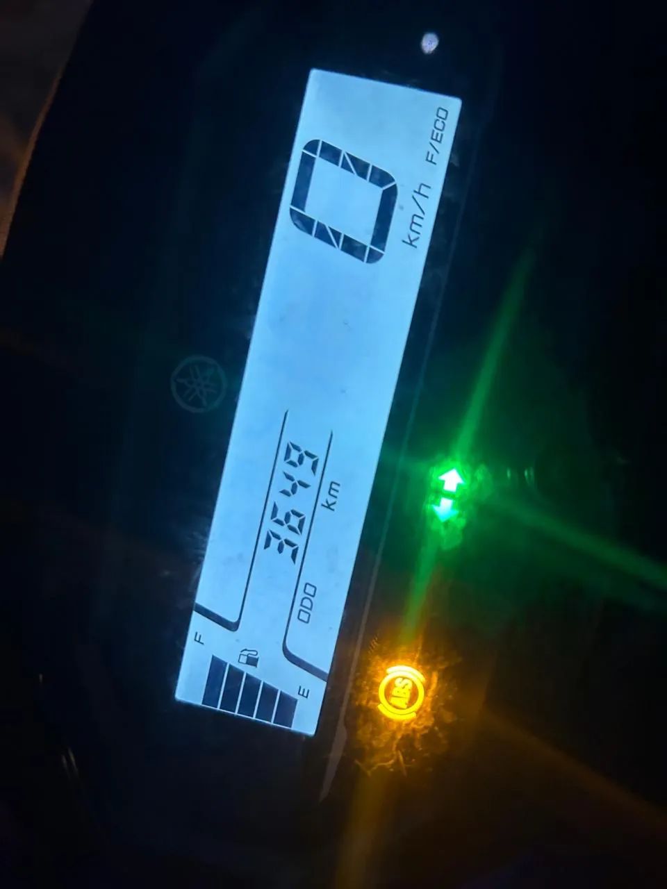 YAMAHA FLUO 125 ABS HYBRID CONNECTED - Foto 4