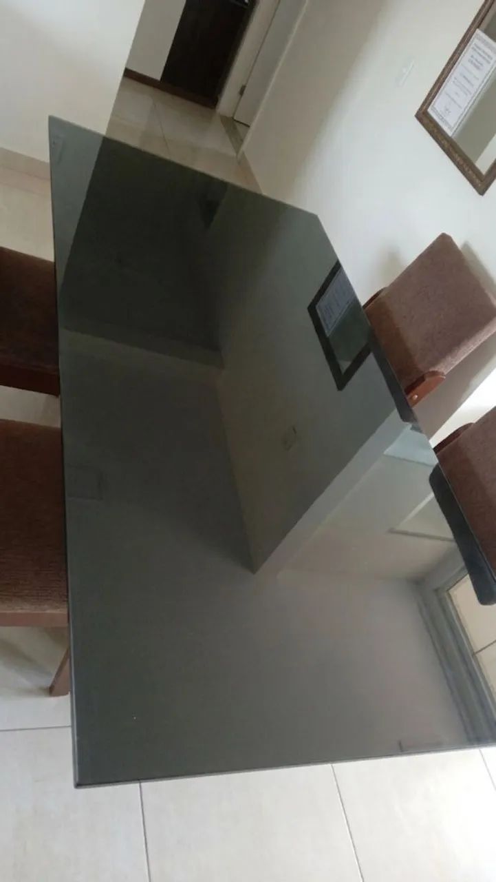 Mesa de vidro 1,80 comp x 0,90 larg
