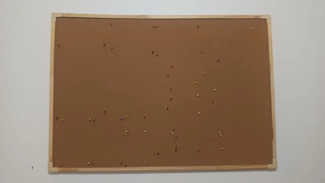 Quadro branco e quadro de cortiça 