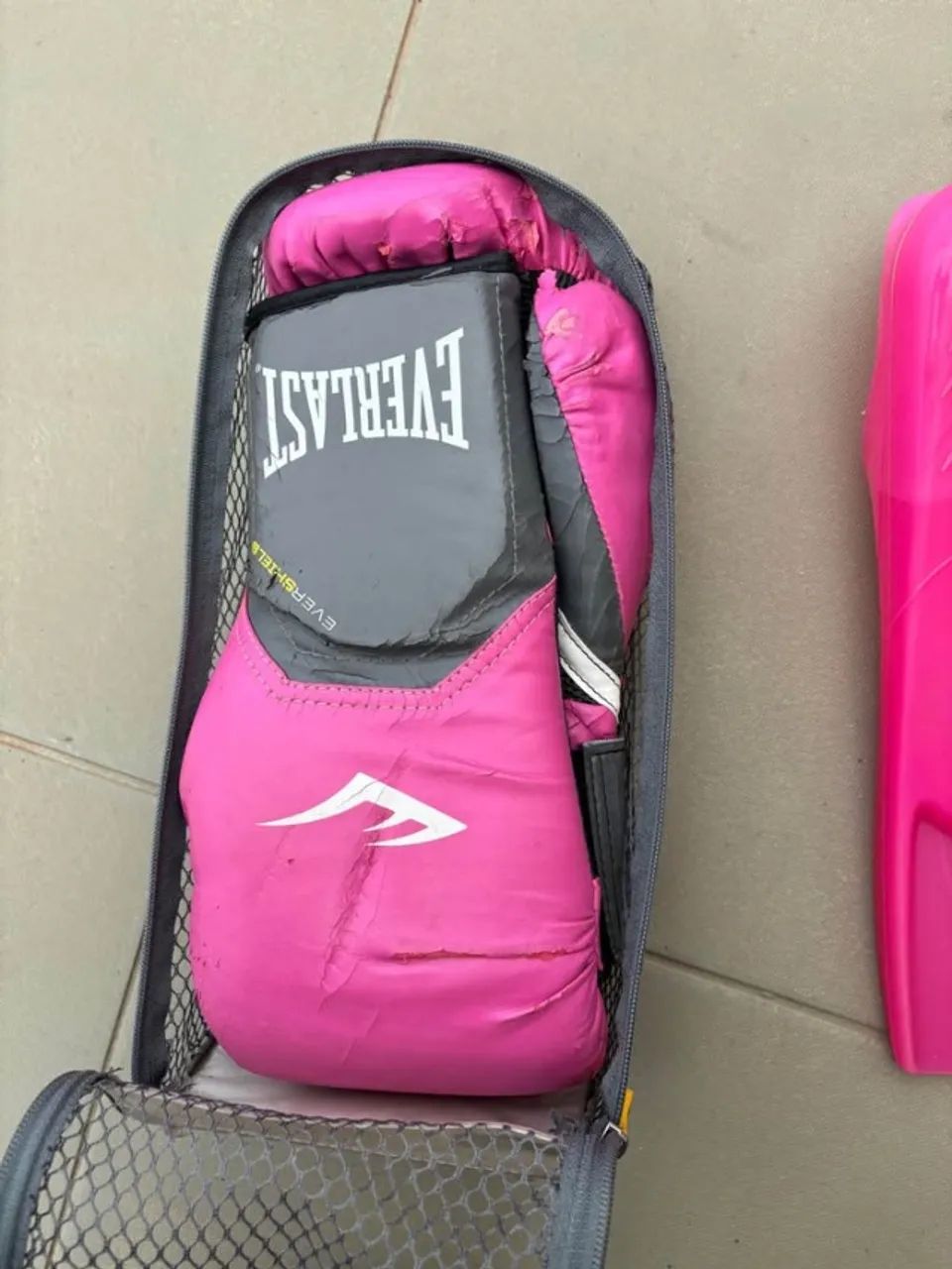 Luvas de boxe / muay thay Everlast 12 oz rosa - Foto 3