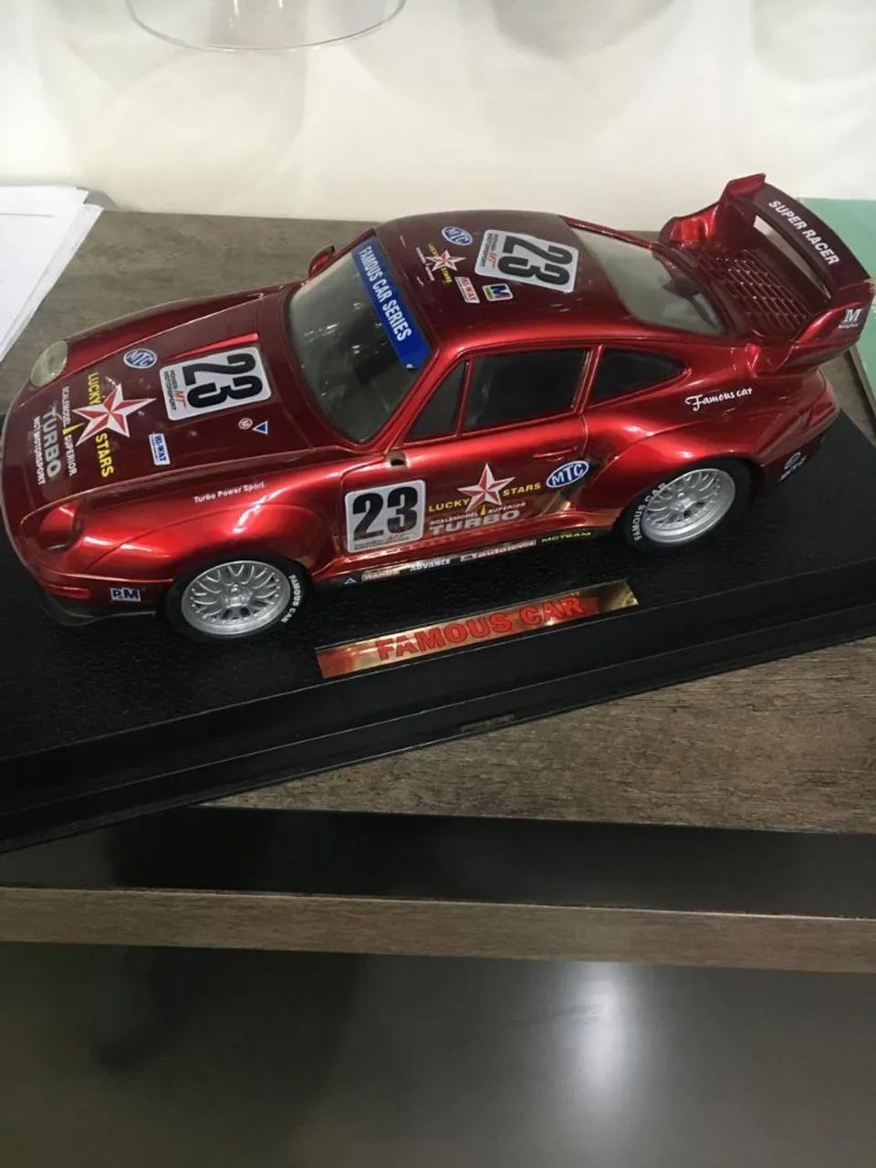 Porshe Miniatura - só está sem a lanterna/ Coleção / está com a CAIXA