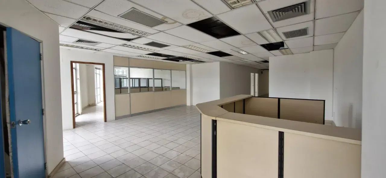 Alugo conjunto de salas comerciais de 654m² no Tricenter - Foto 4