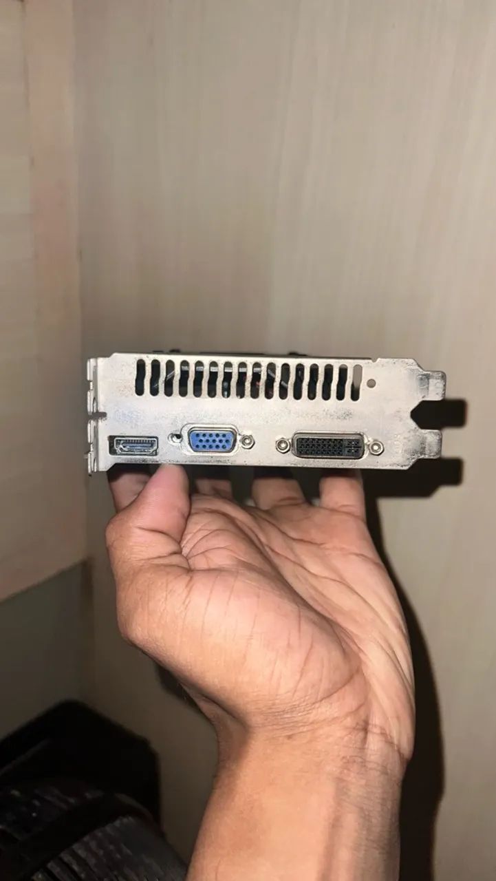 Placa de vídeo GT 730 - Foto 4