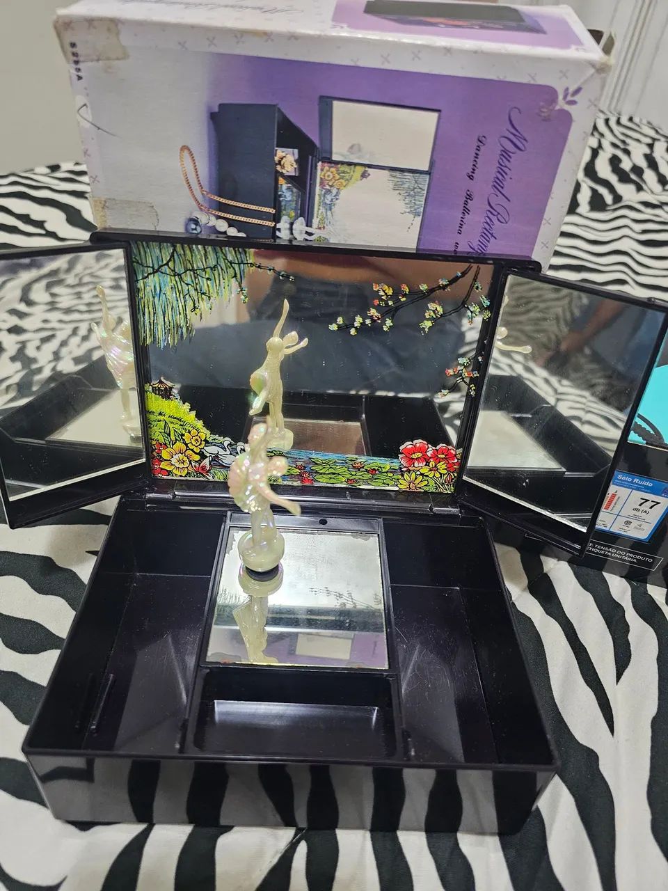 Caixinha de música antiga  - Foto 2