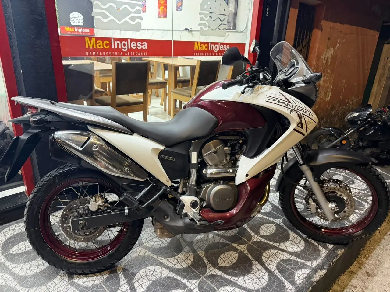 Transalp 700v