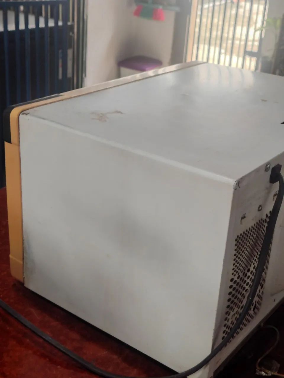 VENDE - MICROONDAS USADO  - Foto 4