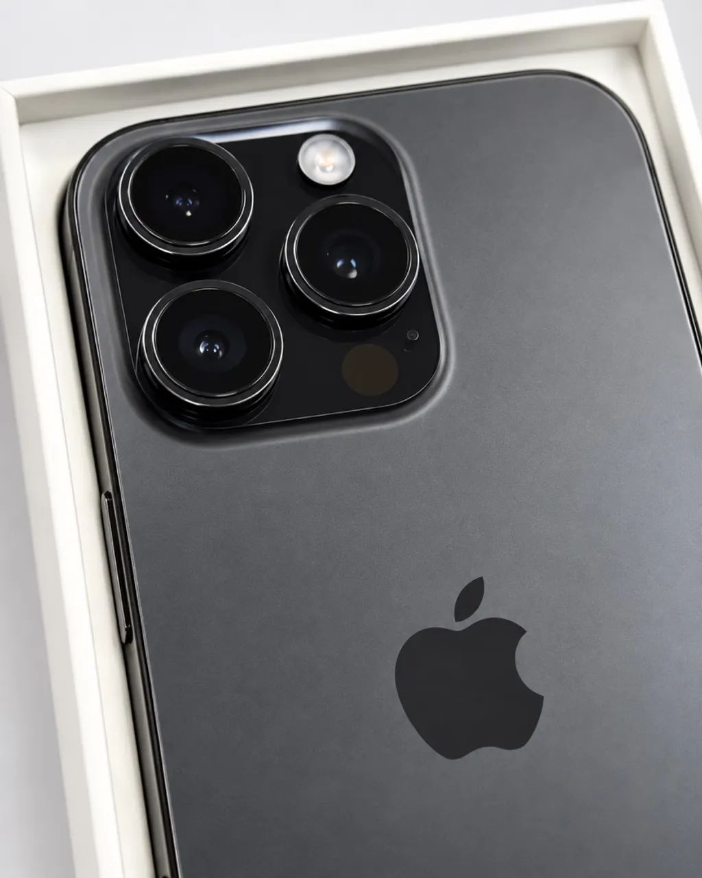 iPhone 16 Pro 512GB - Excelente Estado