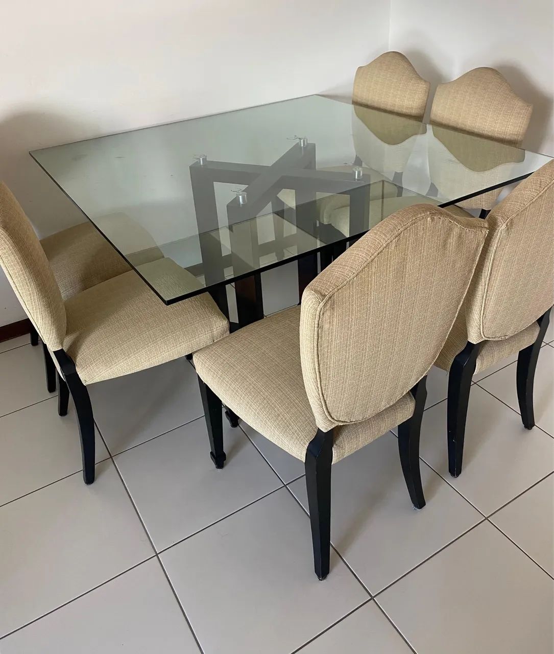 Mesa com 6 cadeiras . - Foto 2