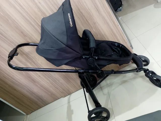 Carrinho de bebê Galzerano com Moisés 
