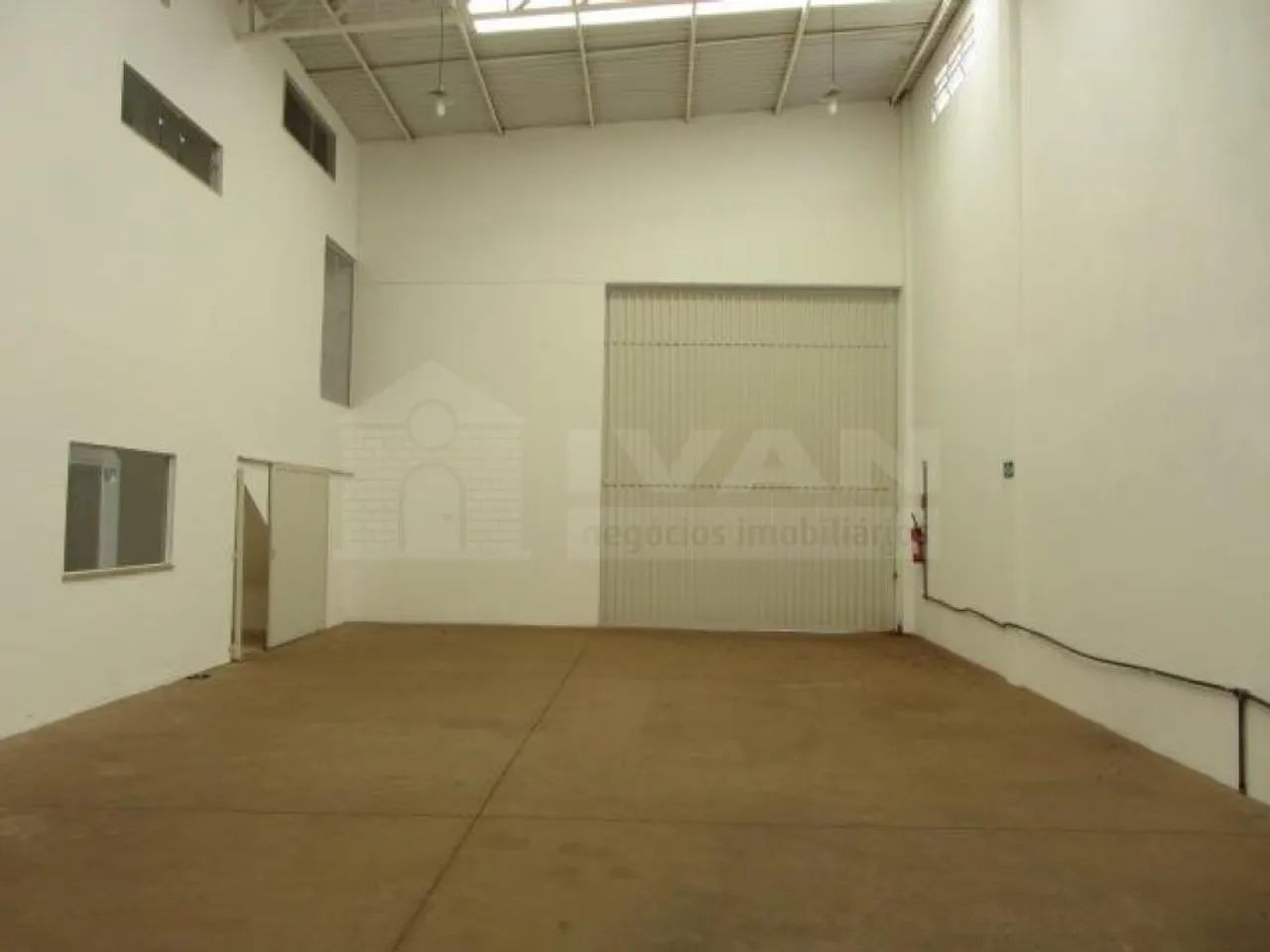 Galpão comercial para locação no bairro Santa Rosa - Foto 5