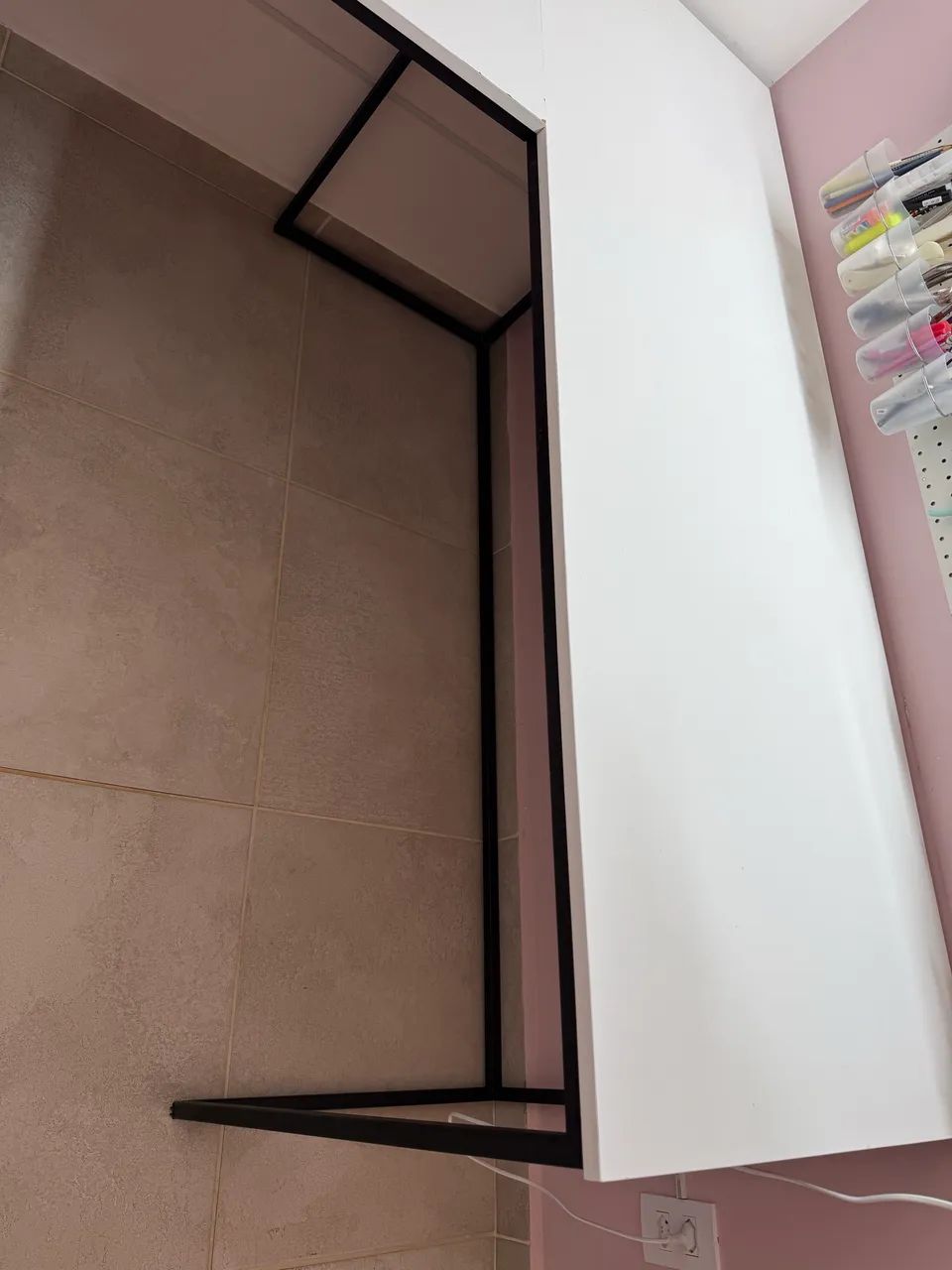 Mesa em L de MDF + Metalon  - Foto 5