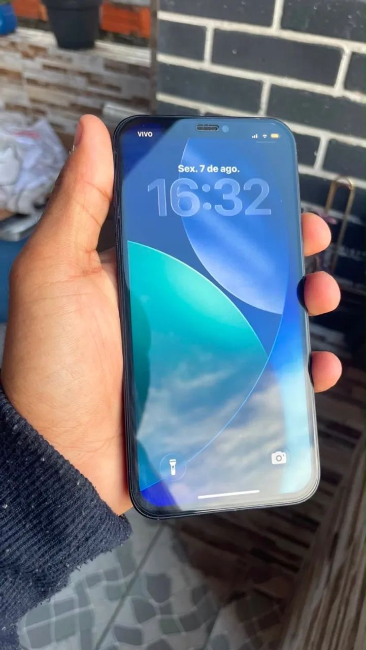 iPhone 12