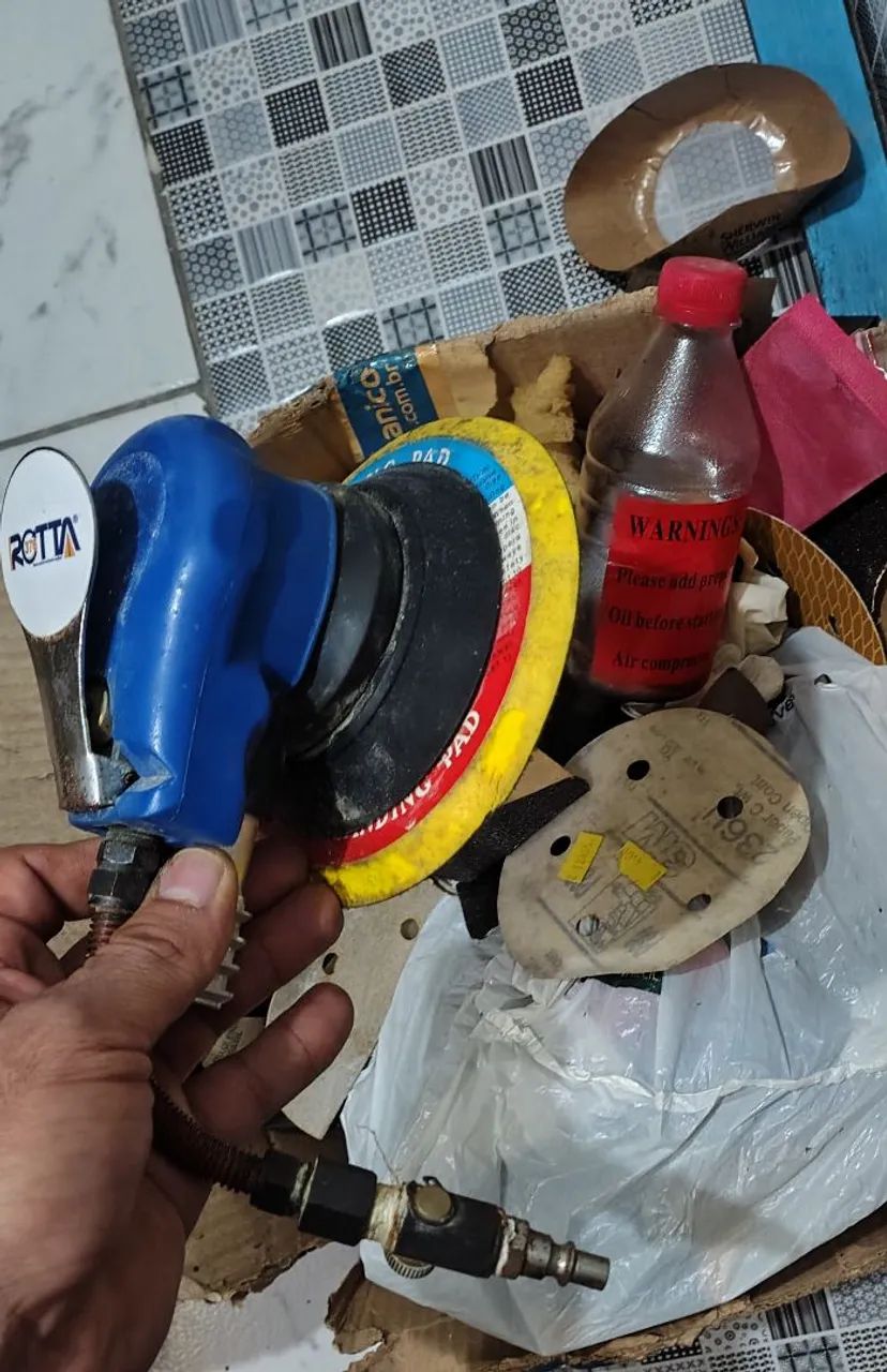 Lixadeira rodo orbital pneumática