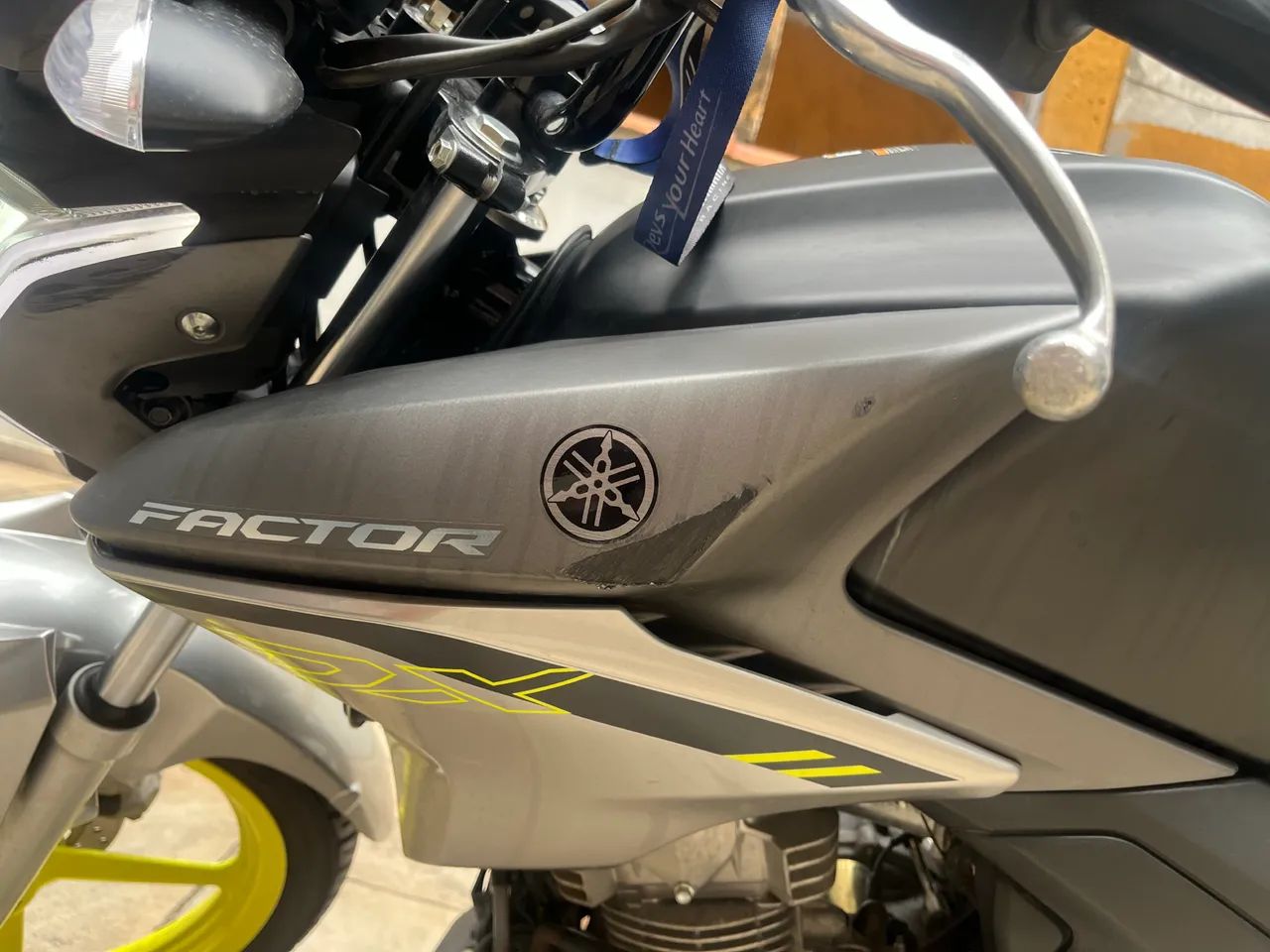 YBR Factor 2025 DX  - Foto 3