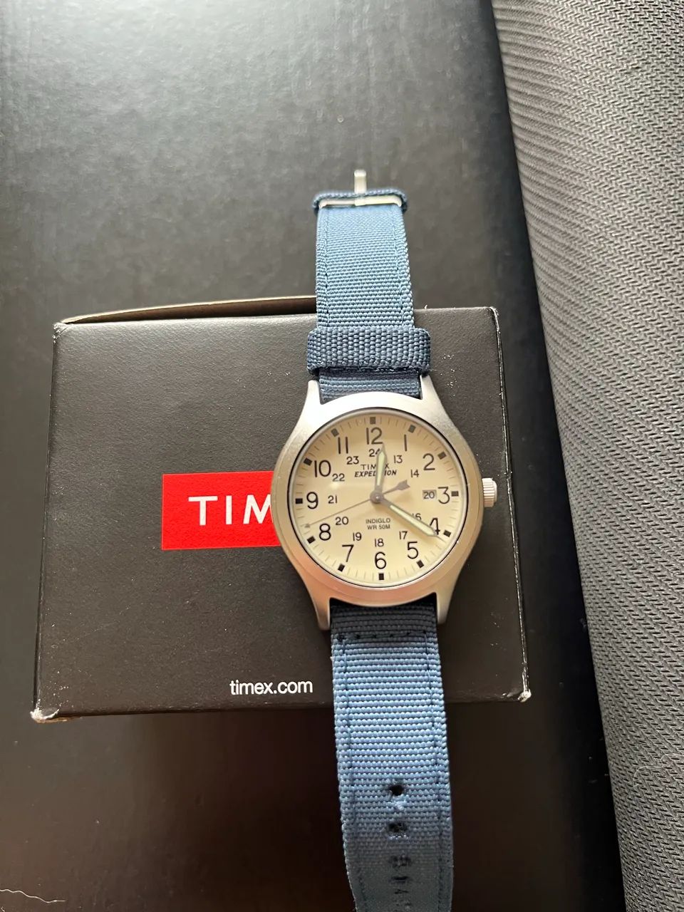 Timex Expedition 36mm mostrador creme