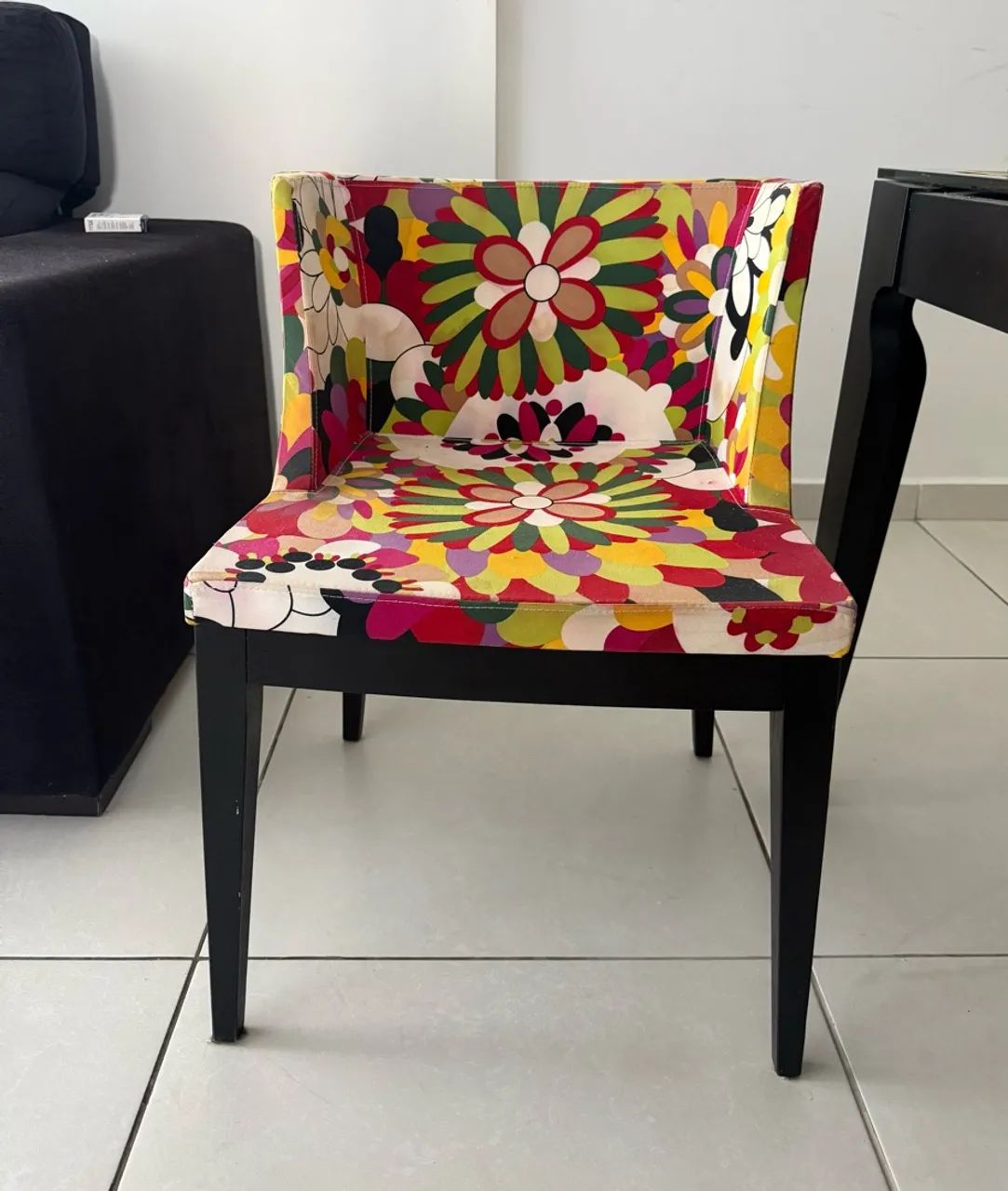 4 cadeiras estilo poltrona coloridas 