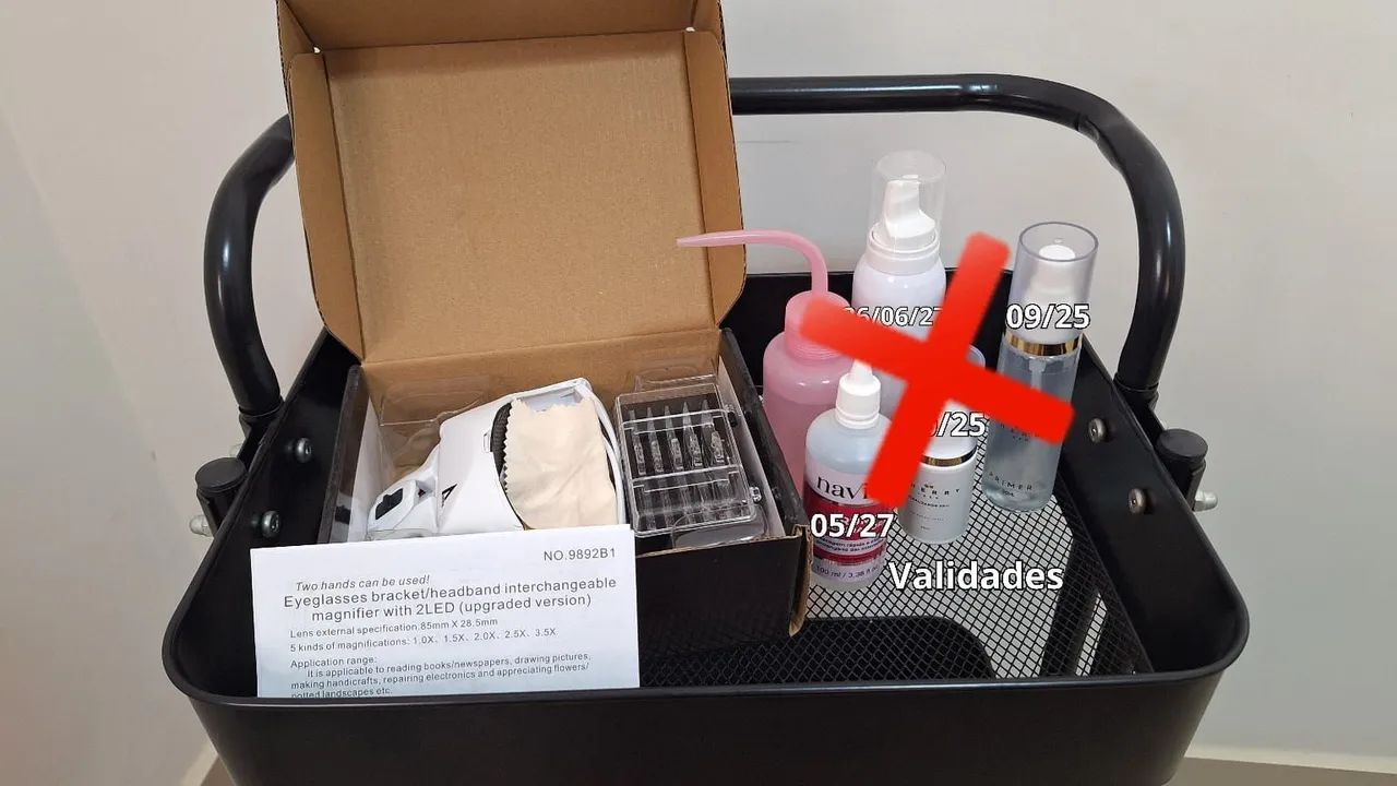 Carrinho com itens para fazer cílios - Foto 4