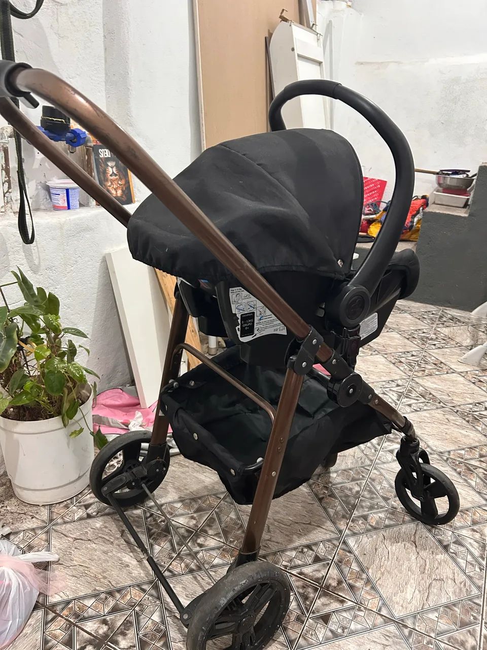 Carrinho Moisés  burigotto com bebê conforto  - Foto 3