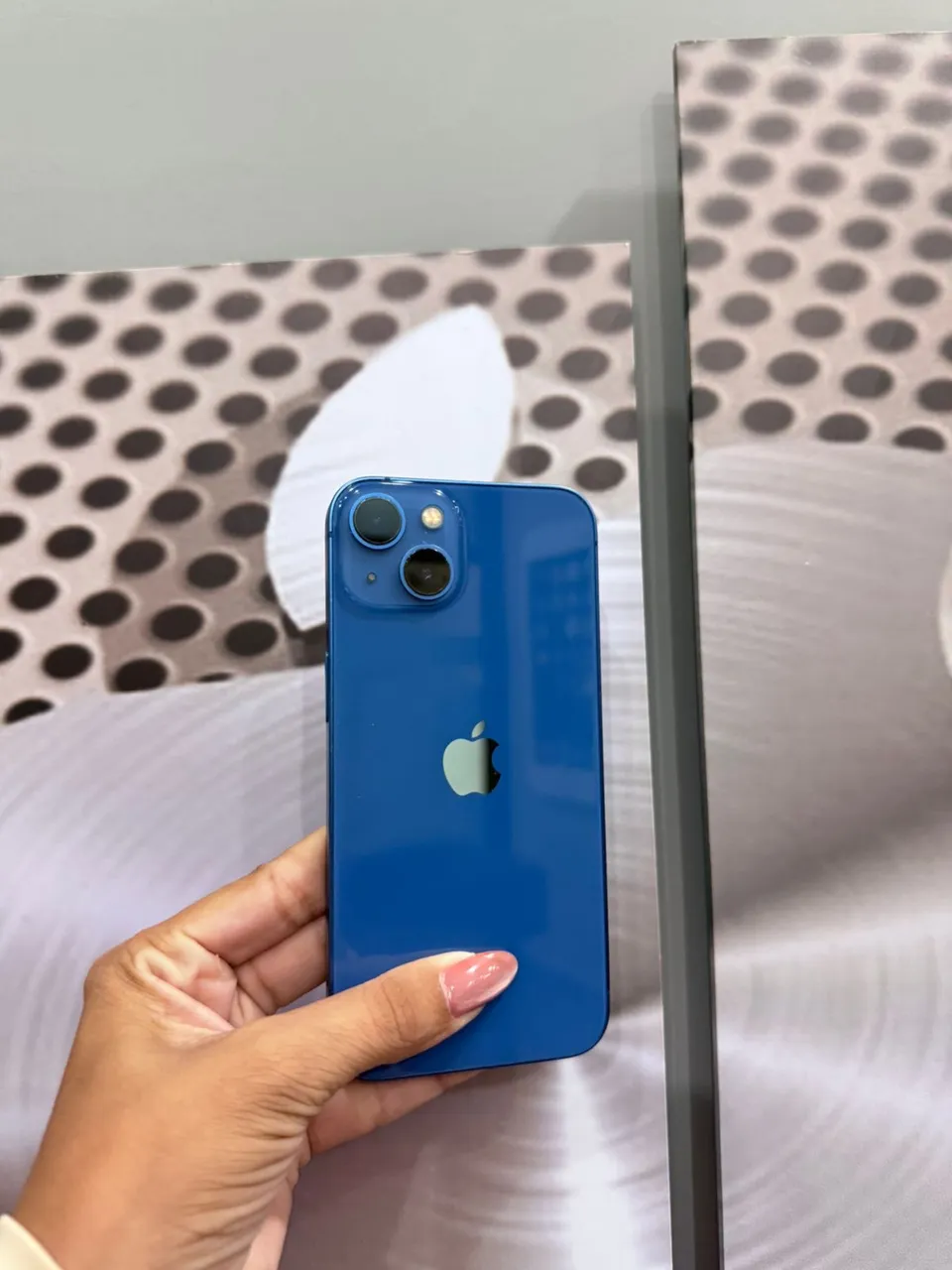 Iphone 15 128GB - azul seminovo com preço excelente - Celulares e