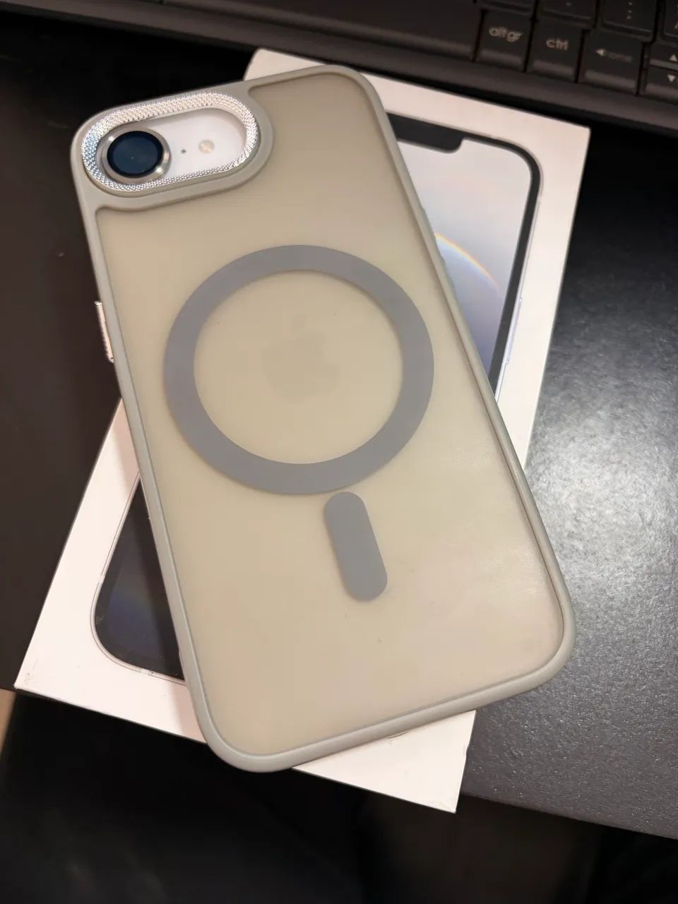 iPhone 16e com nota e garantia ! - Foto 2