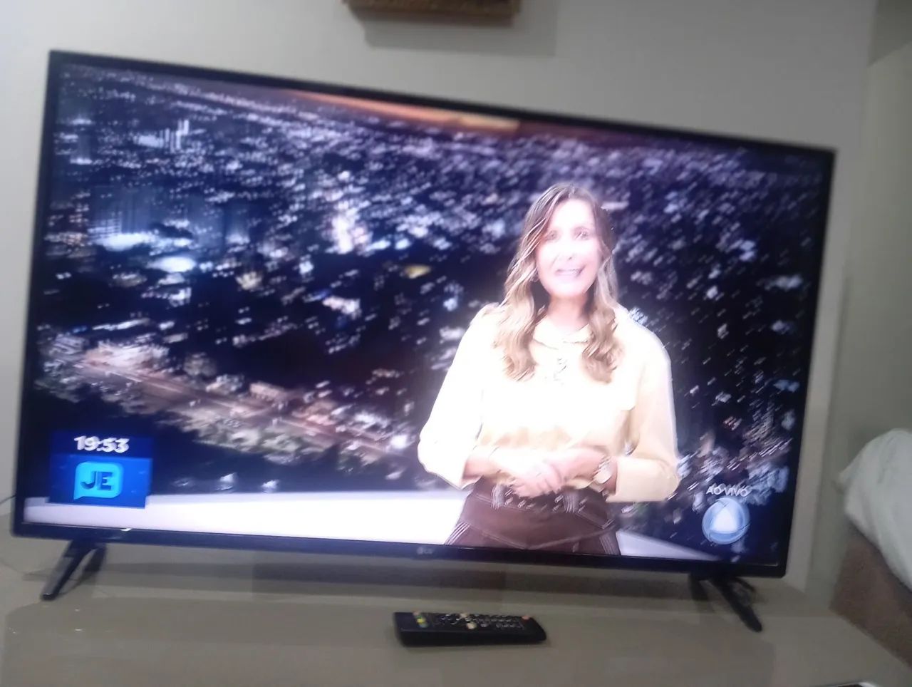 Vendo uma tv LG smart 43 polegadas 