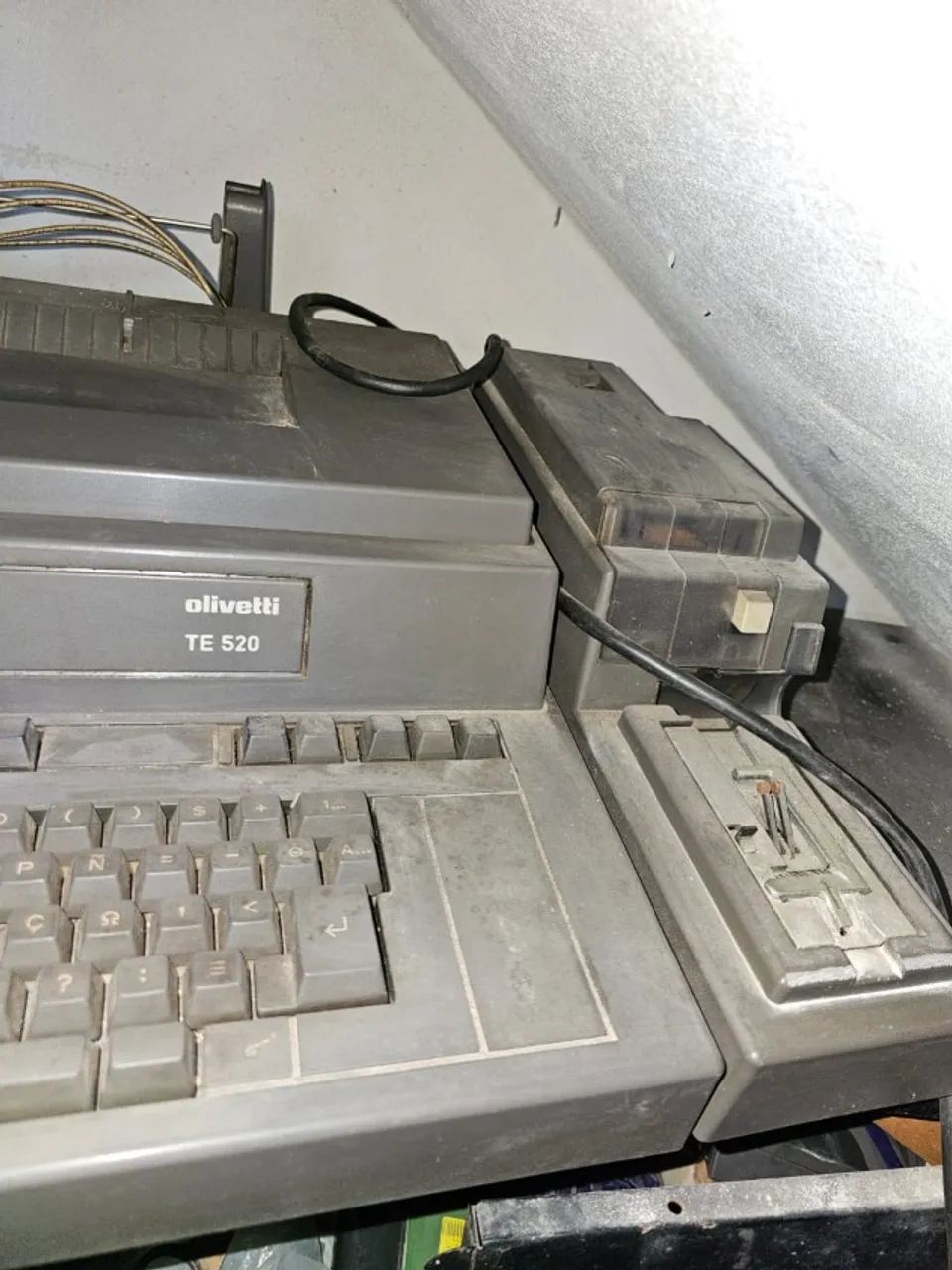 Máq. escrever Olivetti TE-520 - Foto 2