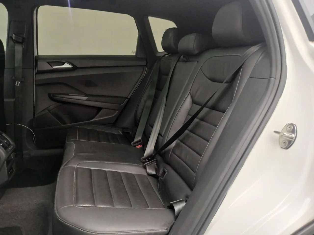Volkswagen Taos Highline 1.4 250 TSI Flex Aut., foto 17 de 18