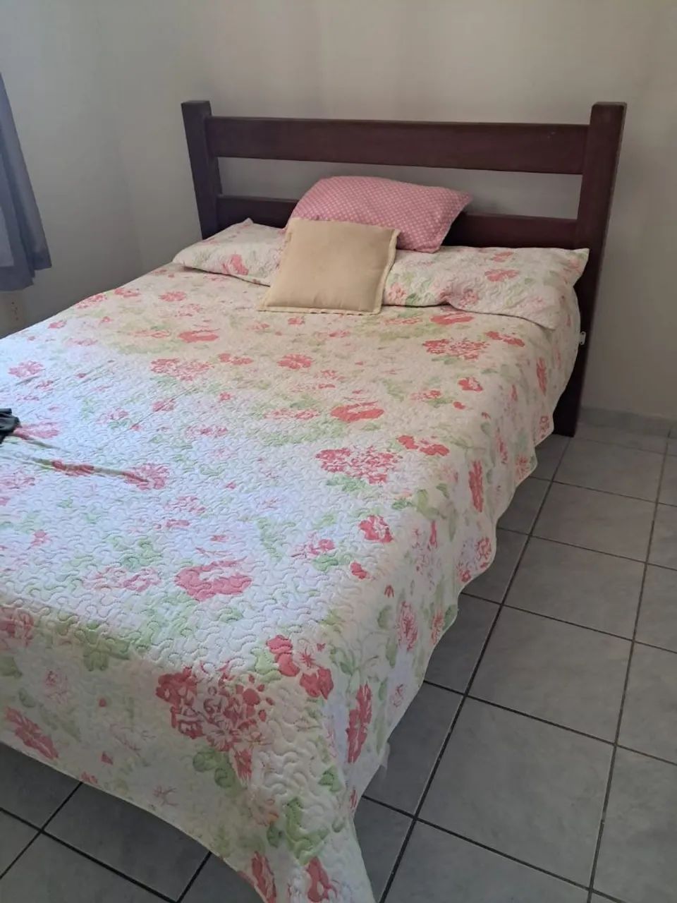 Cama Casal padrão madeira de lei