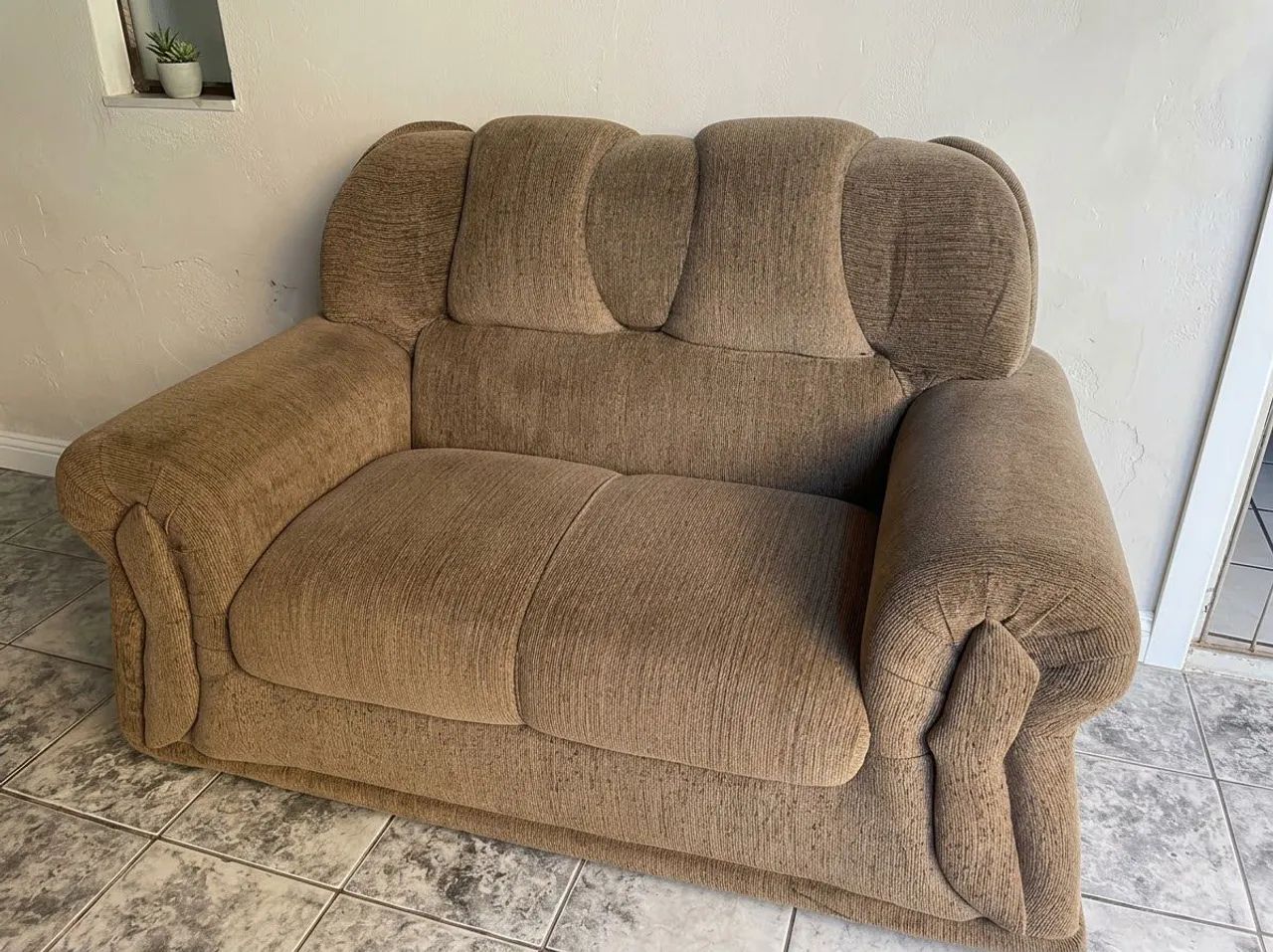 Sofa Marrom 