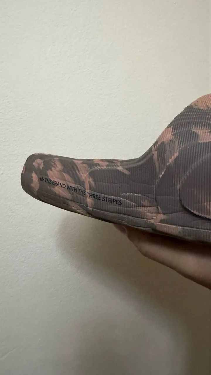 Chinelo Adilette Adidas  - Foto 5