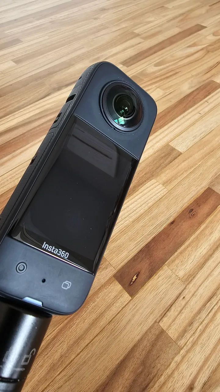 Câmera insta360 X3 com bastão  - Foto 3