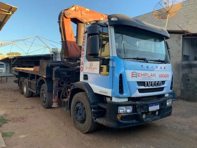 CAMINHÃO MUNCK À VENDA - IVECO TECTOR - Foto 4
