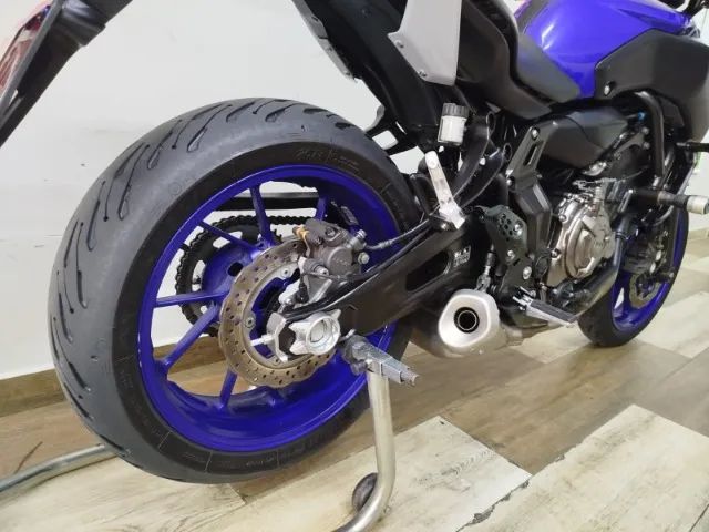 YAMAHA MT 07 ABS  - Foto 4