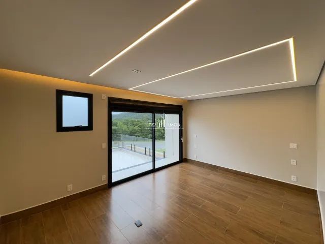 Sobrado com 3 suites plenas, sendo a master com espaço de closet e sacada, localizada no C - Foto 5