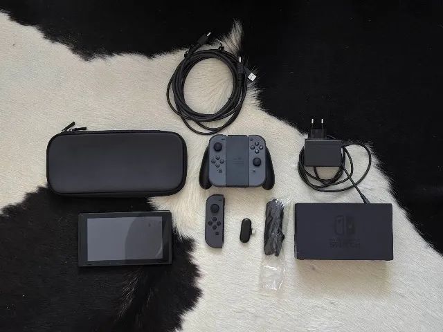 Nintendo Switch v1 (2017) + Acessórios - Peças e Acessórios de