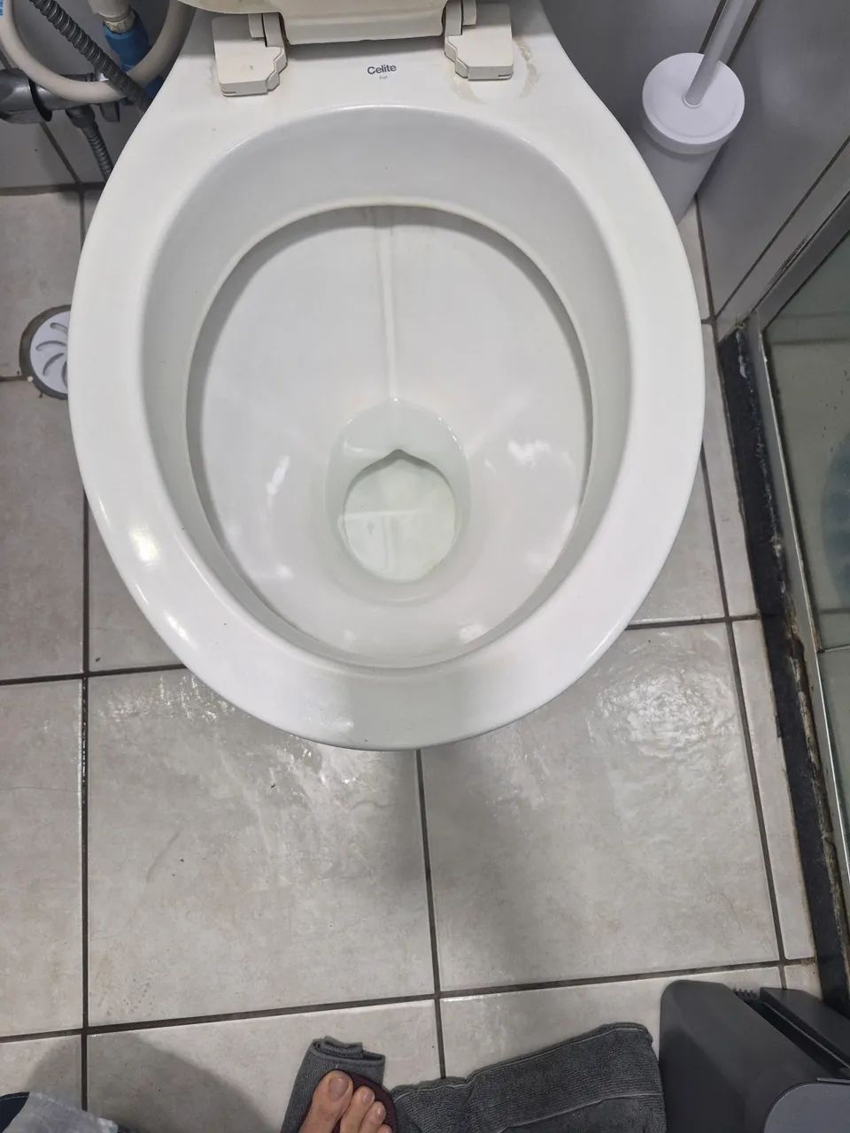 Vaso sanitário branco - Foto 2