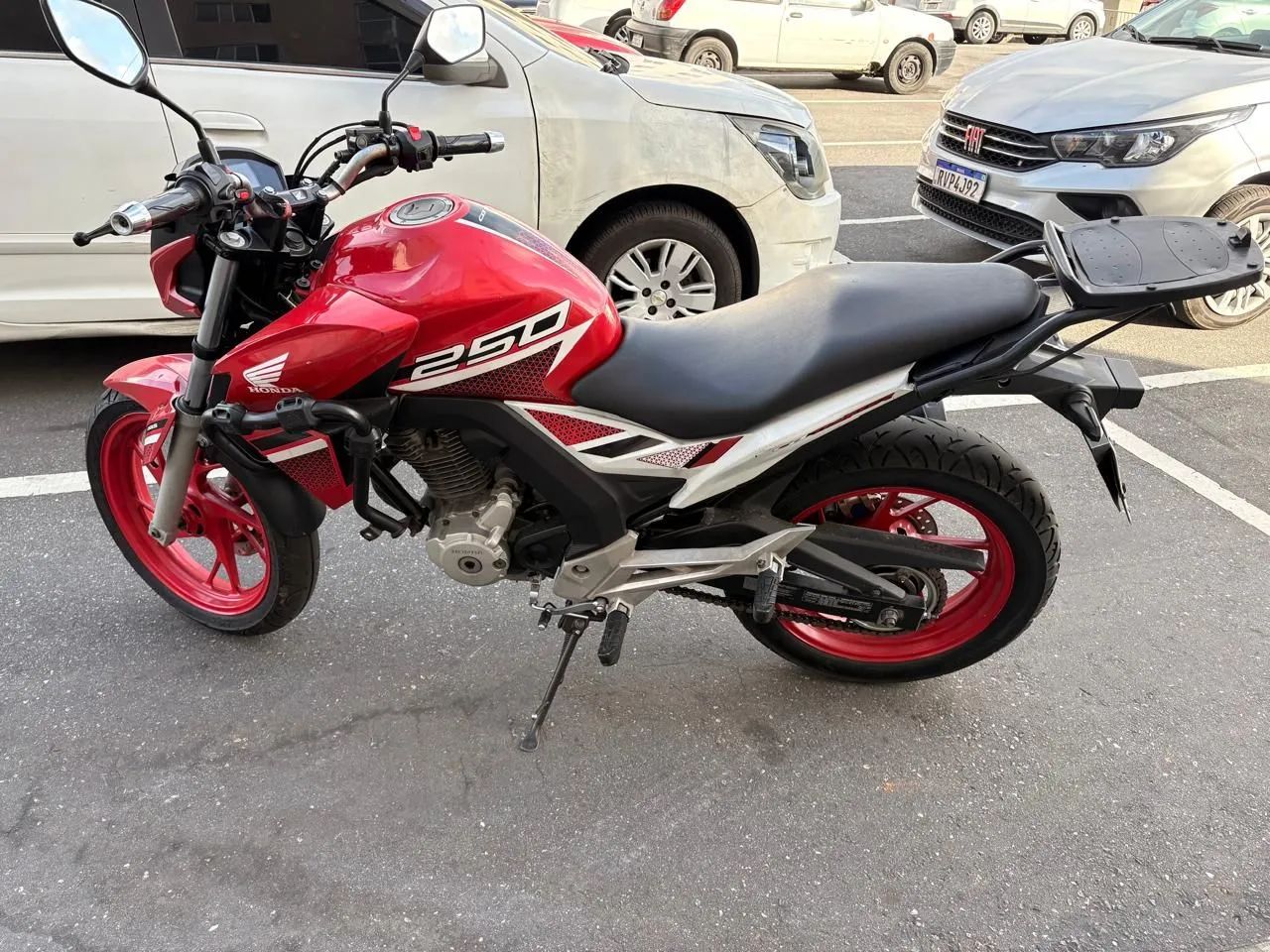 Cb 250f