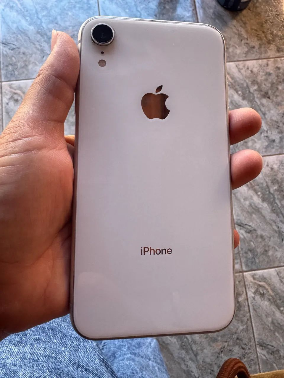 iPhone XR 64 GB - Foto 2