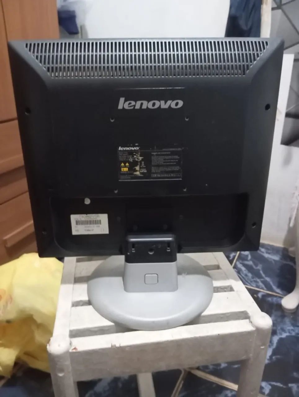 Monitor Lenovo  - Foto 4