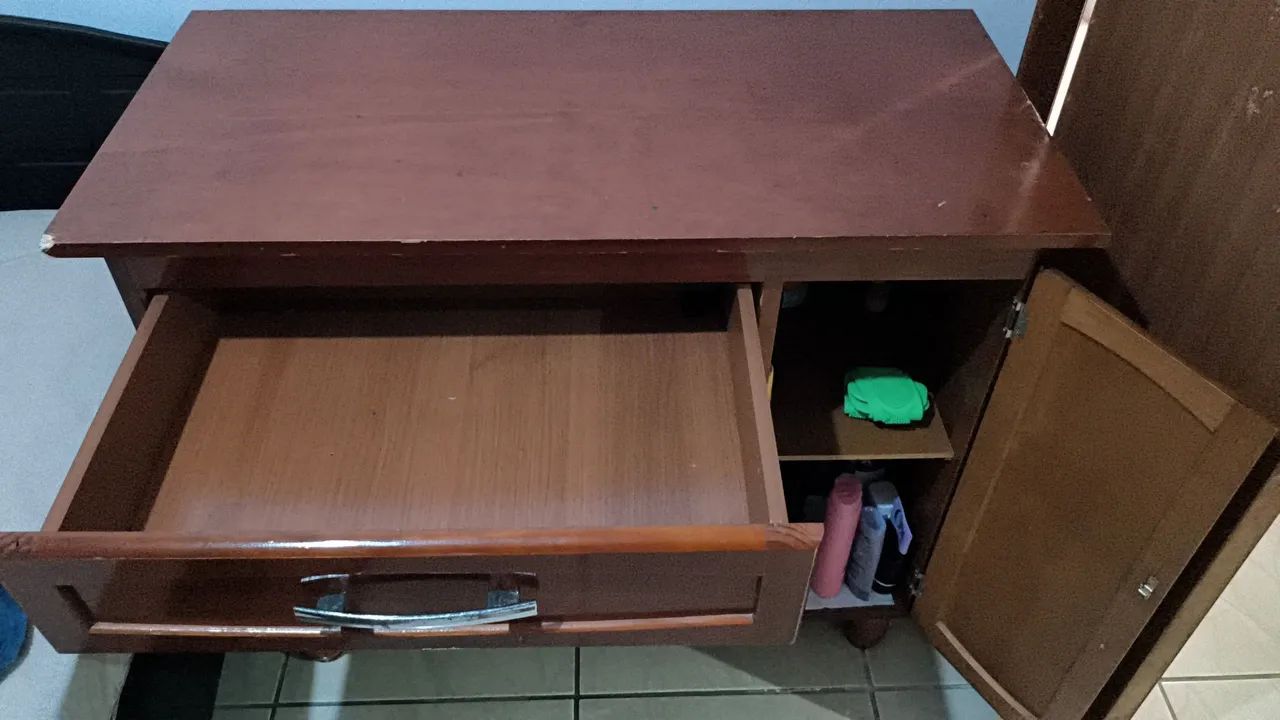 Penteadeira de madeira  - Foto 2